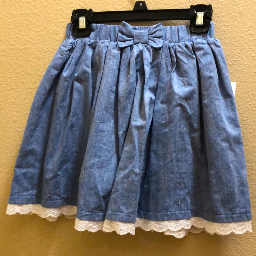 NWT crown & Ivy girls chambray and lace skirt
